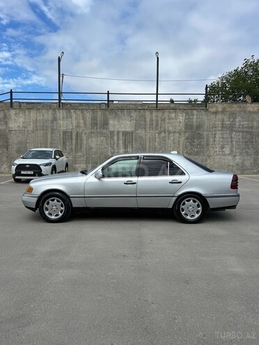 Mercedes C 180 1995, 300,000 km - 1.8 l - Bakı