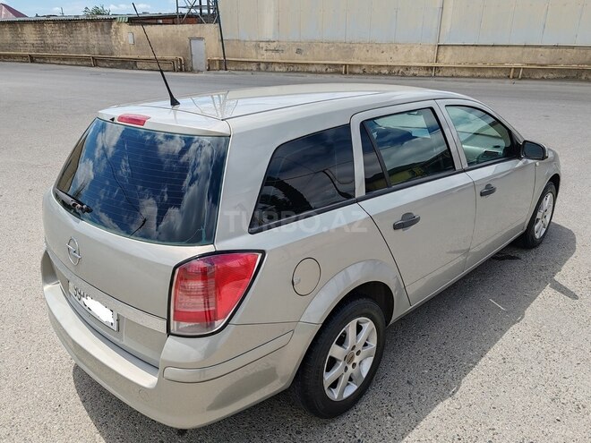 Opel Astra 2005, 232,000 km - 1.4 l - Bakı