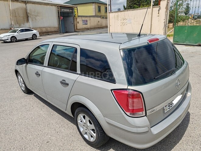 Opel Astra 2005, 232,000 km - 1.4 l - Bakı