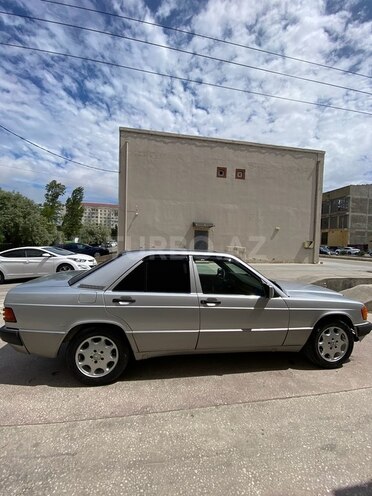Mercedes 190 1989, 405,000 km - 2.3 л - Sumqayıt