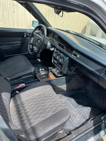 Mercedes 190 1989, 405,000 km - 2.3 л - Sumqayıt