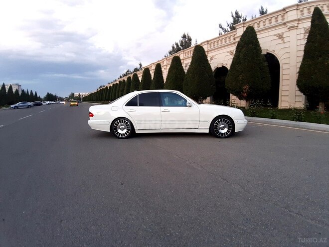 Mercedes E 430 2000, 180,000 km - 4.3 l - Gəncə