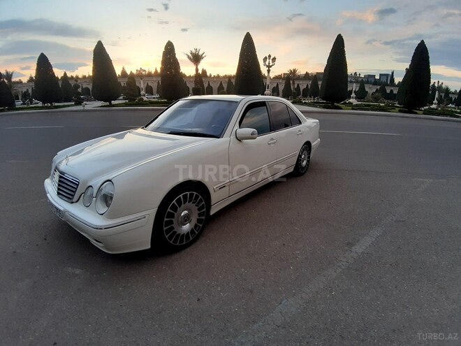 Mercedes E 430 2000, 180,000 km - 4.3 l - Gəncə