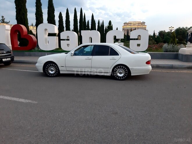 Mercedes E 430 2000, 180,000 km - 4.3 l - Gəncə