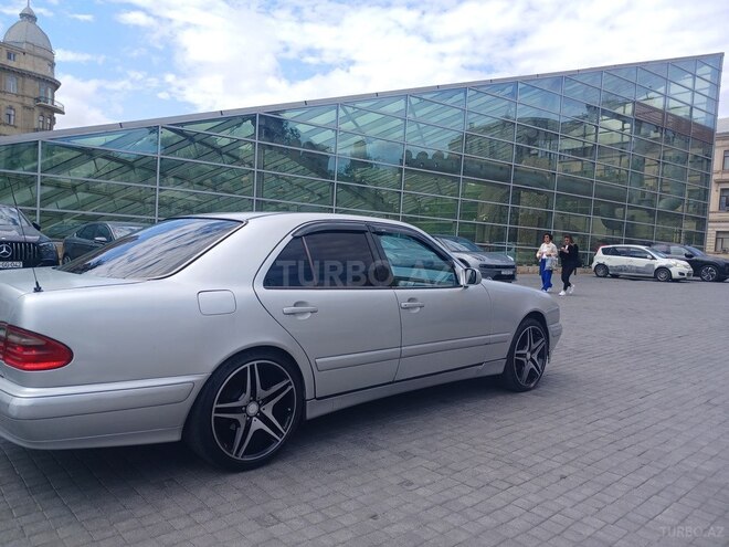 Mercedes E 220 d 1999, 526,389 km - 2.2 l - Bakı