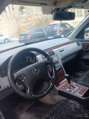 Mercedes E 220 d 1999, 526,389 km - 2.2 l - Bakı
