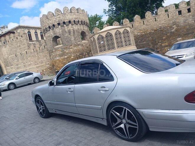 Mercedes E 220 d 1999, 526,389 km - 2.2 l - Bakı