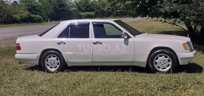 Mercedes E 200 1994, 489,886 km - 2.0 l - Bakı