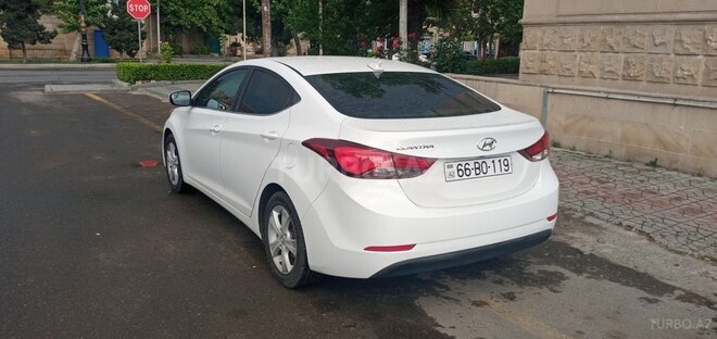 Hyundai Elantra 2015, 201,168 km - 1.8 l - Yevlax