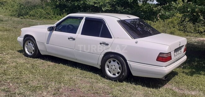 Mercedes E 200 1994, 489,886 km - 2.0 l - Bakı