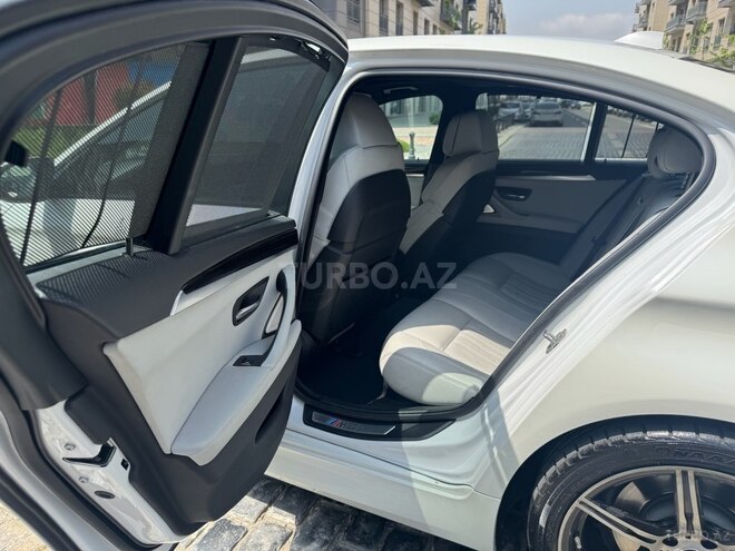 BMW 528 2016, 240,000 km - 2.0 l - Bakı