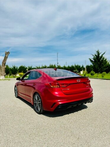 Hyundai Elantra 2018, 10,400 km - 1.6 л - Xaçmaz