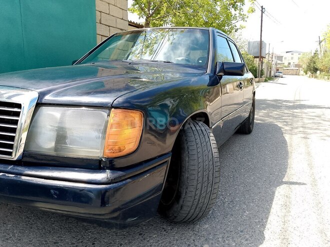 Mercedes E 230 1991, 399,499 km - 2.3 l - Bakı