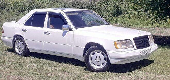 Mercedes E 200 1994, 489,886 km - 2.0 l - Bakı