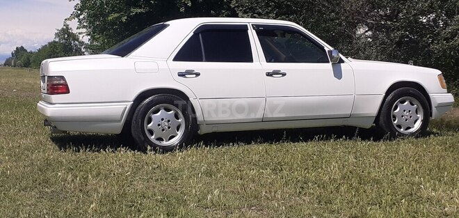 Mercedes E 200 1994, 489,886 km - 2.0 l - Bakı