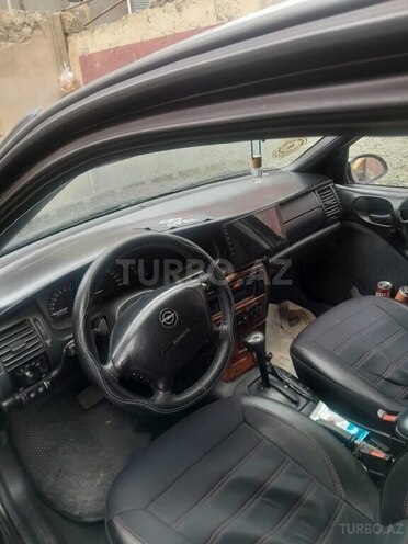 Opel Vectra 1996, 250,000 km - 1.8 l - Bakı
