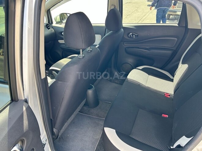 Nissan Note-10