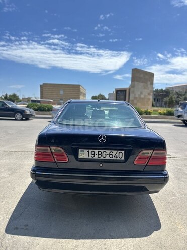 Mercedes E 240 2000, 470,000 km - 2.4 l - Bakı