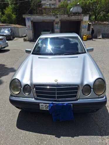 Mercedes E 220 d 1998, 45,840 km - 1.5 l - Bakı