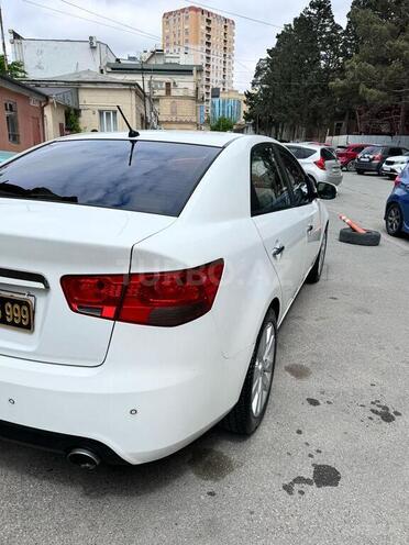Kia Cerato 2011, 282,500 km - 2.0 l - Bakı