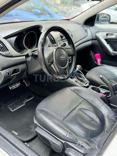 Kia Cerato 2011, 282,500 km - 2.0 l - Bakı