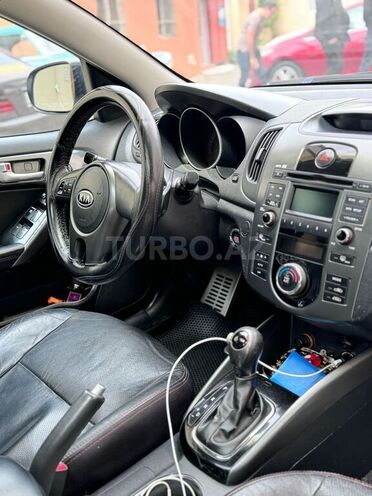 Kia Cerato 2011, 282,500 km - 2.0 l - Bakı