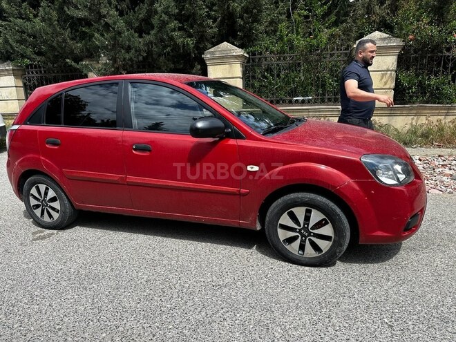 Kia Rio 2010, 370,000 km - 1.4 l - Bakı