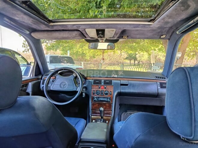 Mercedes E 230 1995, 163,856 km - 2.3 l - Mingəçevir