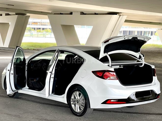 Hyundai Elantra 2020, 46,701 km - 2.0 l - Bakı