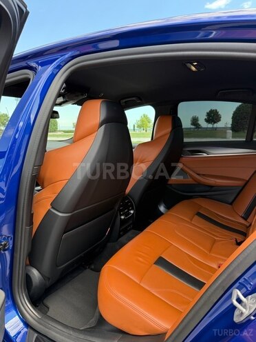 BMW M5-15