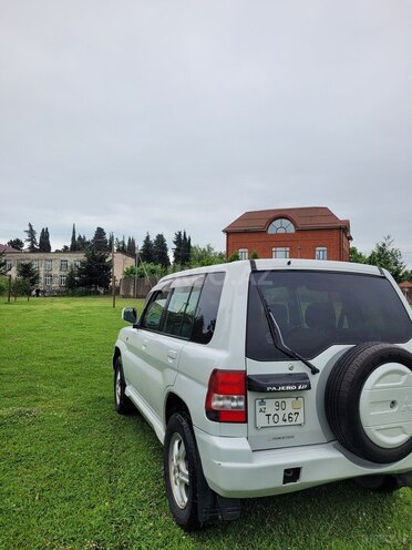 Mitsubishi Pajero io 2001, 211,000 km - 1.8 l - Astara