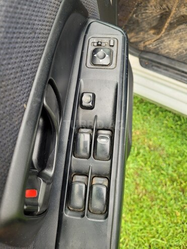 Mitsubishi Pajero io 2001, 211,000 km - 1.8 l - Astara