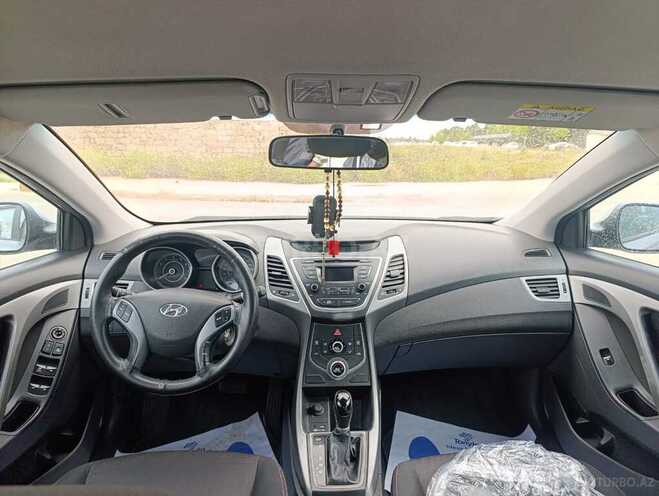 Hyundai Elantra 2015, 197,000 km - 1.6 л - Bakı