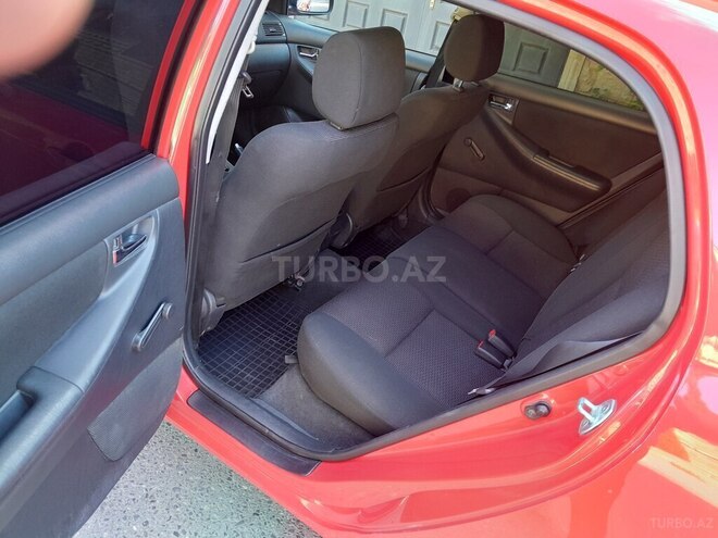 Toyota Corolla 2006, 268,000 km - 1.4 l - Bakı