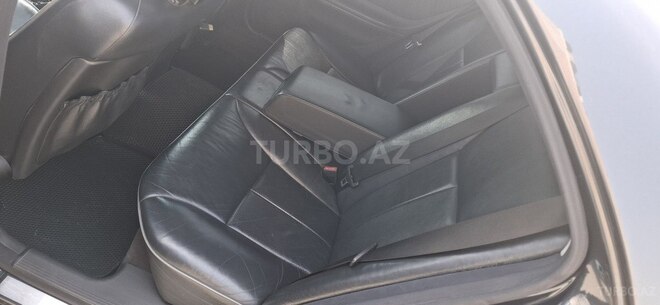 Mercedes E 280 2001, 270,000 km - 2.8 l - Bakı