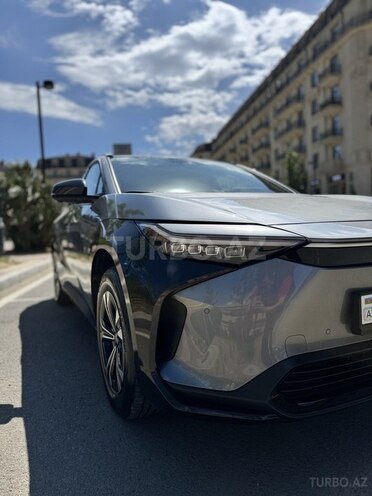 Toyota bZ4X 2023, 10,655 km - 0.0 l - Bakı