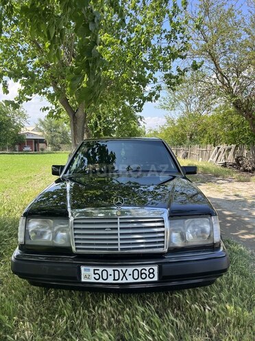 Mercedes E 230 1990, 512,000 km - 2.3 l - Salyan