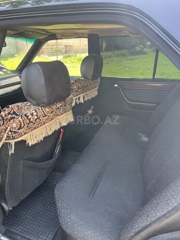 Mercedes E 230 1990, 512,000 km - 2.3 l - Salyan