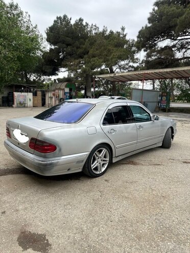 Mercedes E 240 1998, 420,123 km - 2.4 l - Bakı