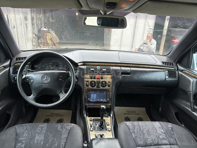Mercedes E 240 1998, 420,123 km - 2.4 l - Bakı