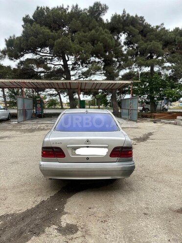 Mercedes E 240 1998, 420,123 km - 2.4 l - Bakı
