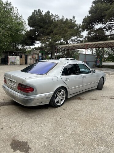 Mercedes E 240 1998, 420,123 km - 2.4 l - Bakı