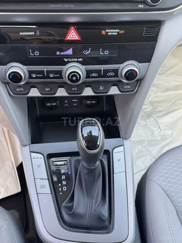 Hyundai Elantra 2019, 119,000 km - 1.6 l - Bakı