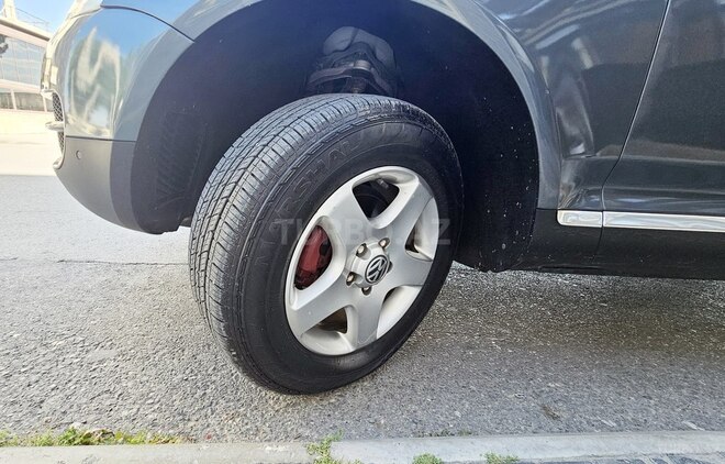 Volkswagen Touareg 2006, 282,000 km - 2.5 л - Bakı
