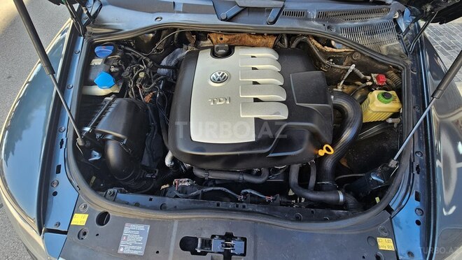 Volkswagen Touareg 2006, 282,000 km - 2.5 л - Bakı