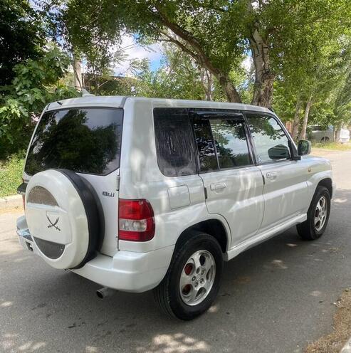Mitsubishi Pajero io 2000, 180,000 km - 1.8 l - Bakı