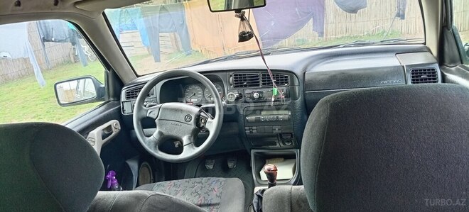 Volkswagen Vento 1997, 588,250 km - 2.0 l - İmişli
