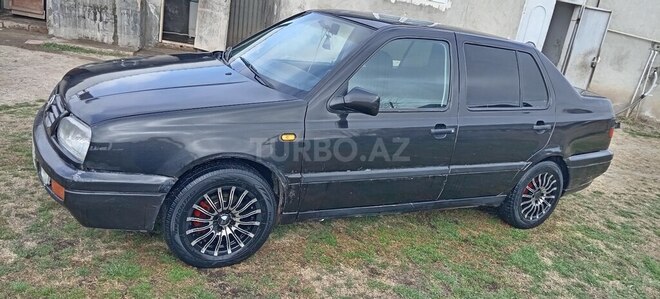Volkswagen Vento 1997, 588,250 km - 2.0 l - İmişli