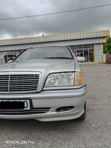 Mercedes C 220 d 1999, 366,820 km - 2.2 l - Qəbələ