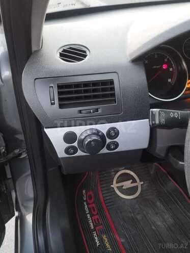 Opel Astra 2006, 252,230 km - 1.3 l - Göyçay